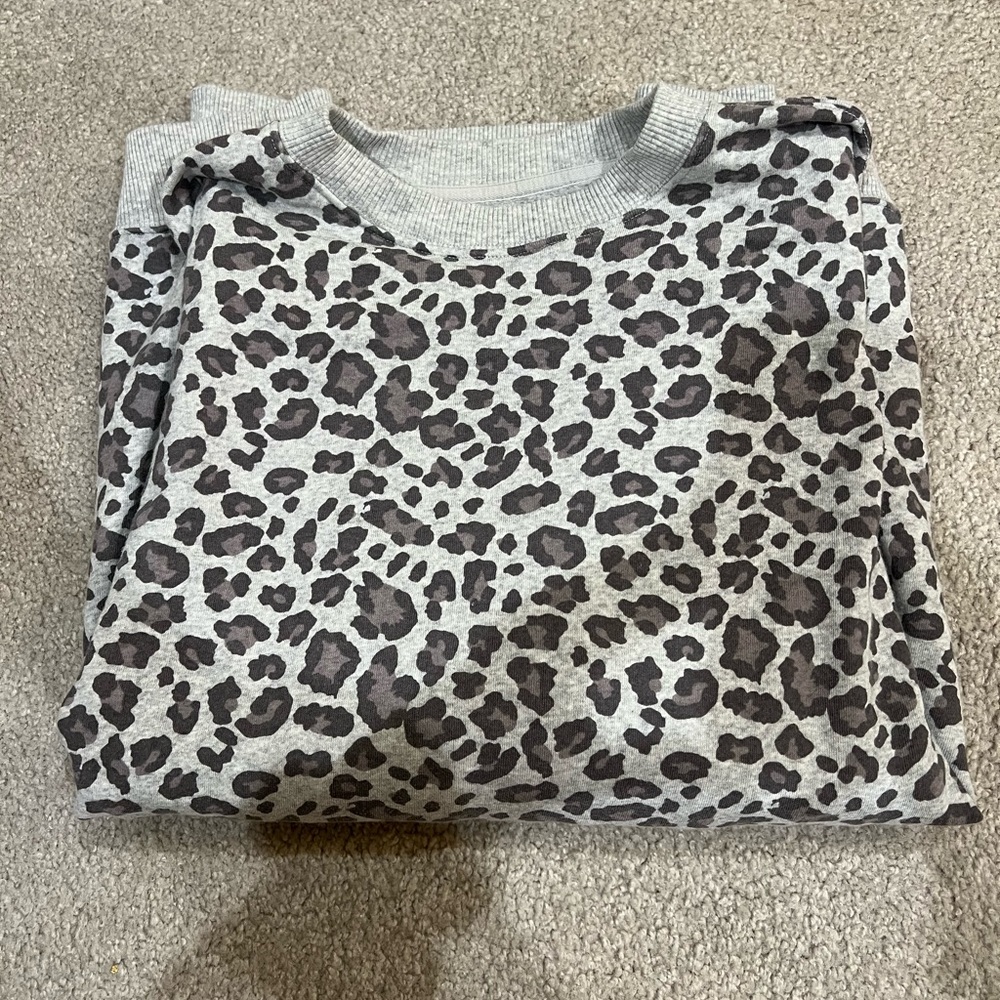 AE SWEATSHIRT